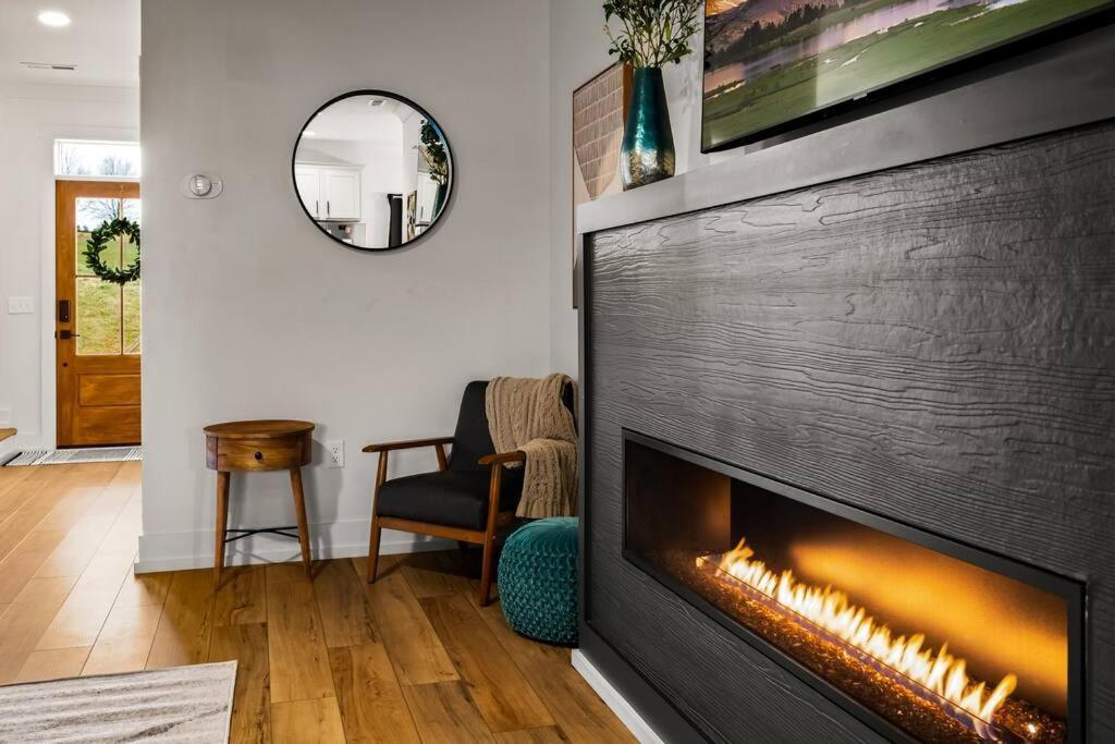 *Dog Friendly*Modern Home-Minutes To Dollywood, Gatlinburg, Smoky Mountains & Pigeon Forge! Esterno foto