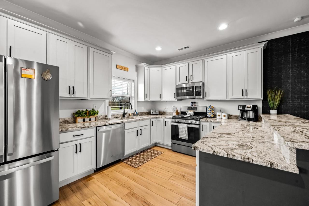 *Dog Friendly*Modern Home-Minutes To Dollywood, Gatlinburg, Smoky Mountains & Pigeon Forge! Esterno foto